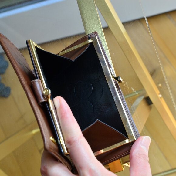 Bally Classic Wallet With Kisslock Coin Pocket - Picture 13 of 14